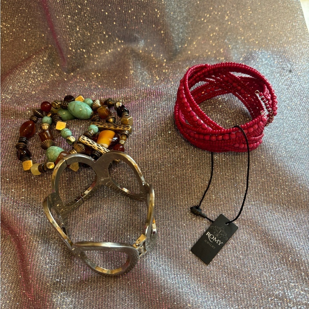 Three Bracelets. - Picture 4 of 4